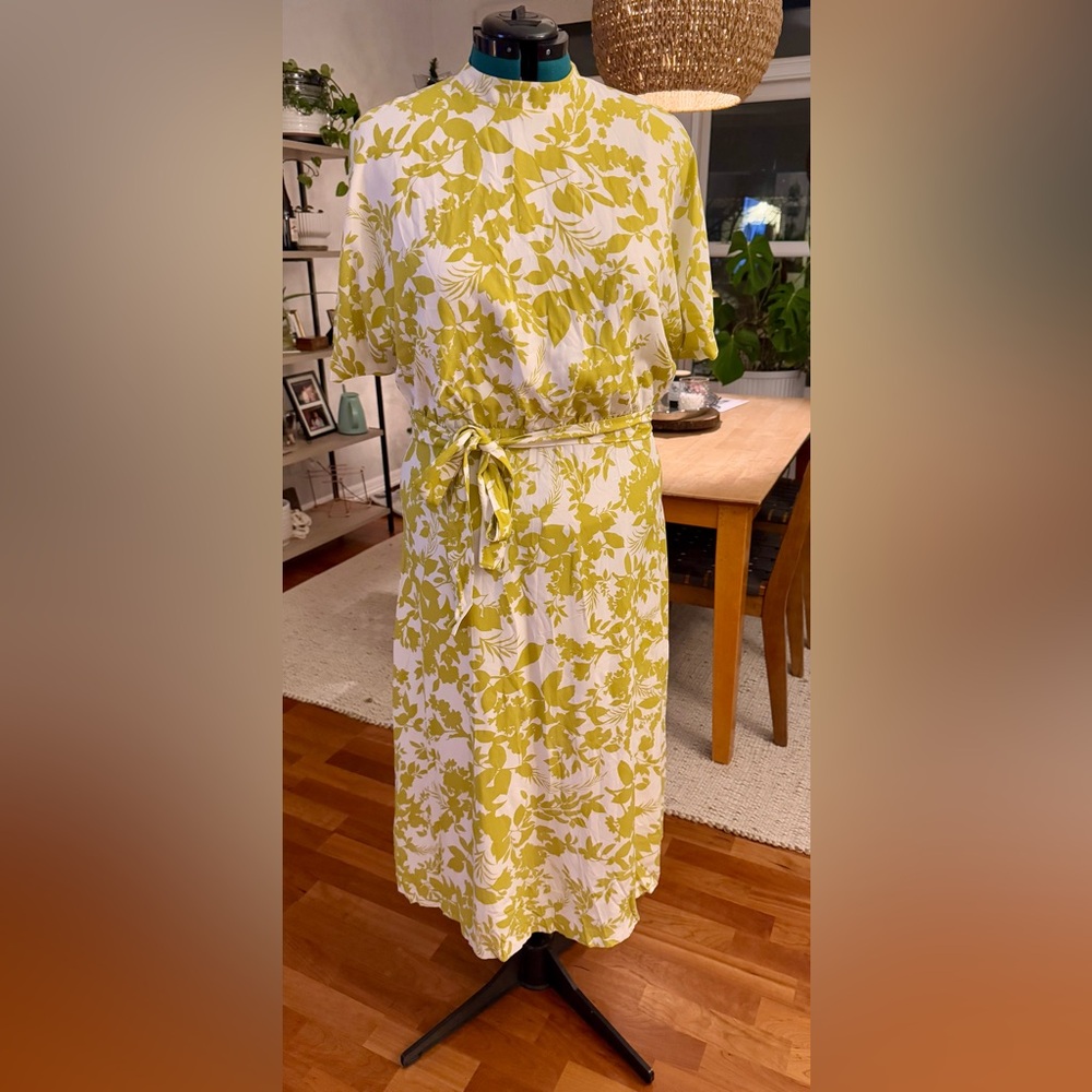 NWT | Ann Taylor | Floral Tie Waist Midi Dress | Size 14 | Green/Chartreuse